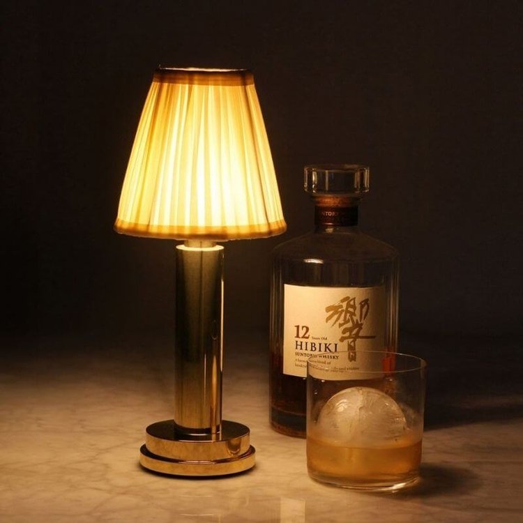 DokuGlow - Waterdichte LED-Tafellamp voor Luxe Verlichting