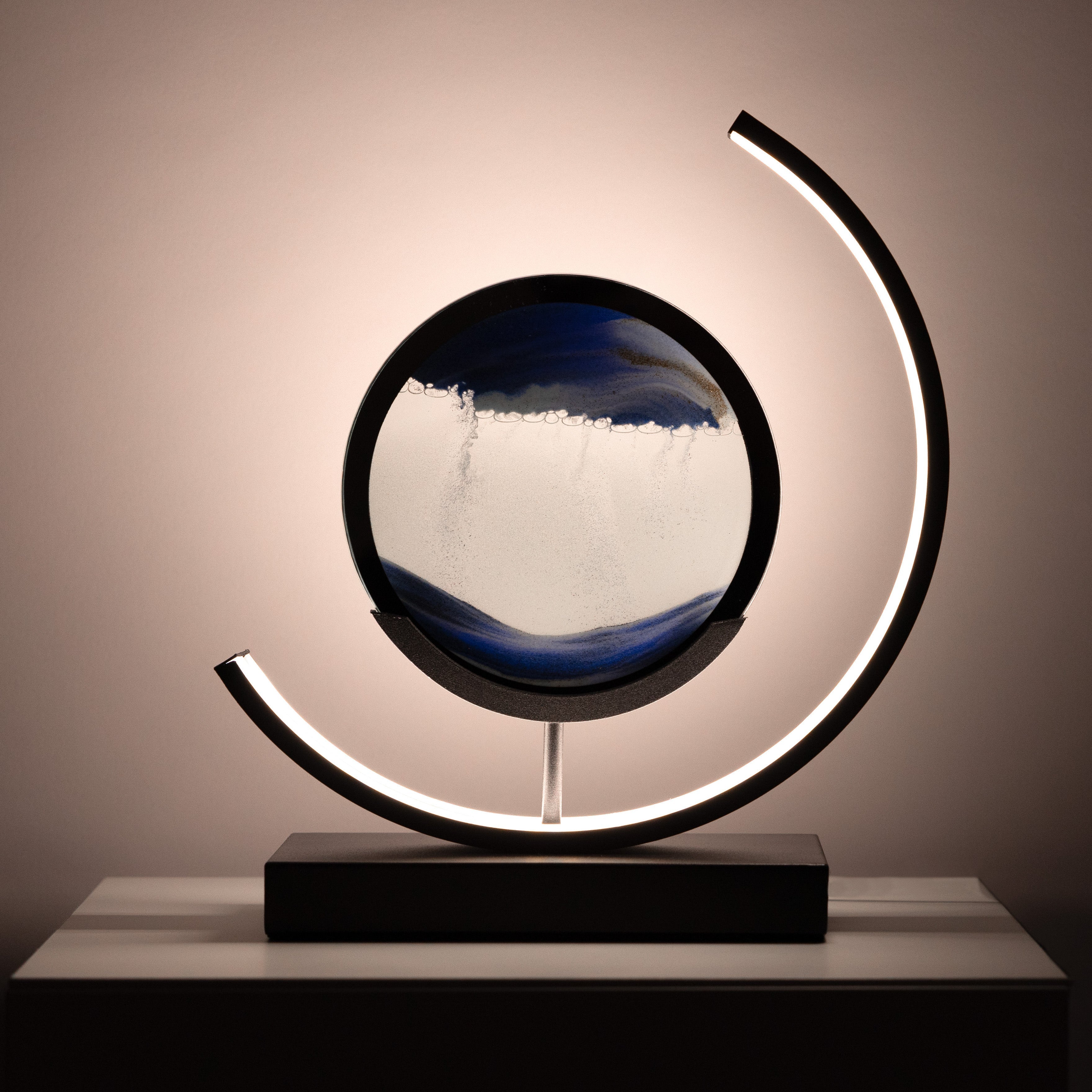 EvoLight - Moderne LED Tafellamp met Dimbare Verlichting en Strak Design