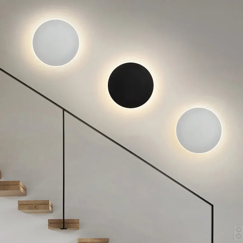 RadianceCircle  - Ronde LED Wandlamp met Moderne Elegantie