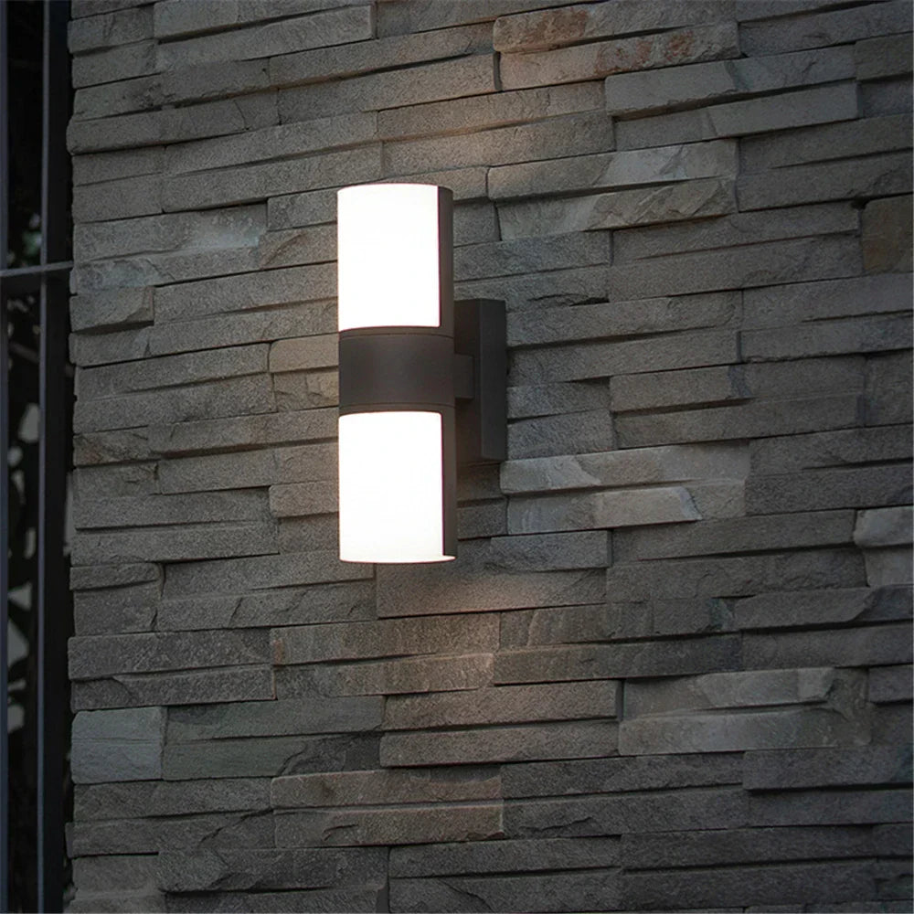 BrightEdge - Stijlvolle LED Wandlamp voor Buitenruimte