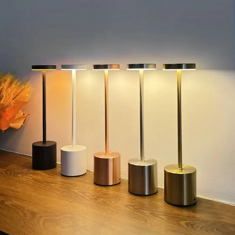 LuxeTouch | Draadloze LED Tafellamp met Instelbare Helderheid – Modern Design
